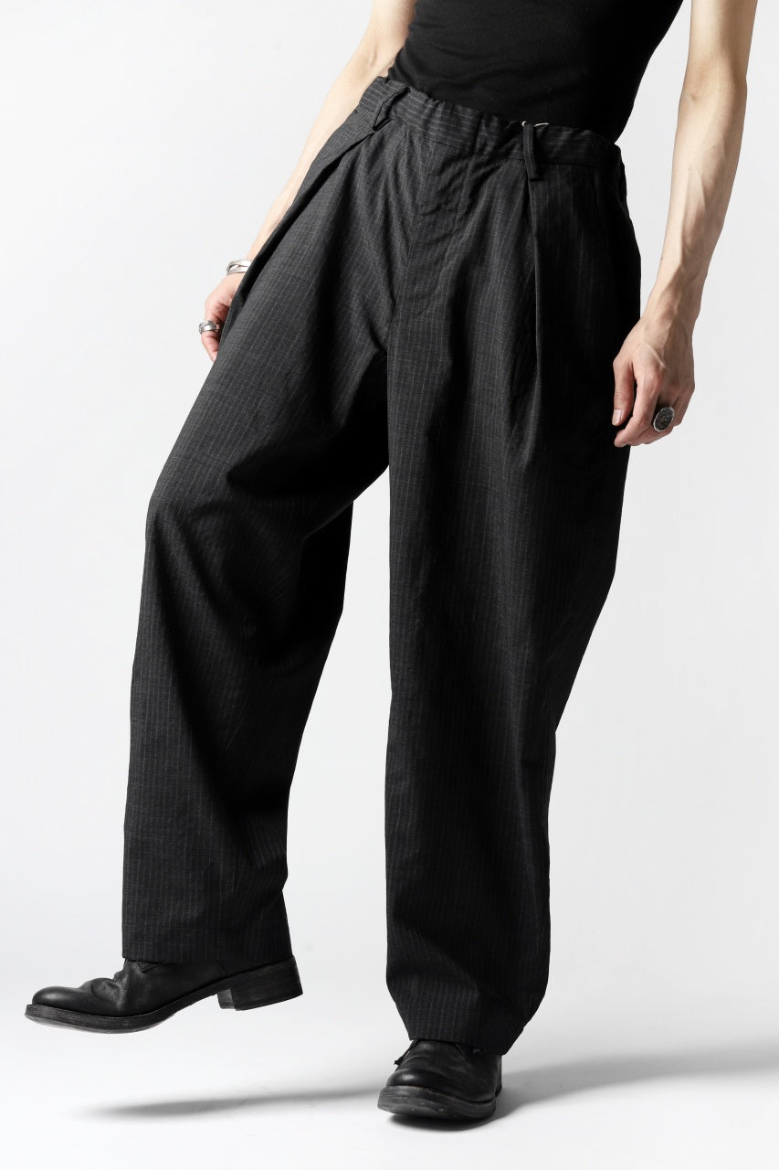 Load image into Gallery viewer, COLINA W-TUCK PANTS / WASHABLE WOOL TROPICAL (STRIPE)