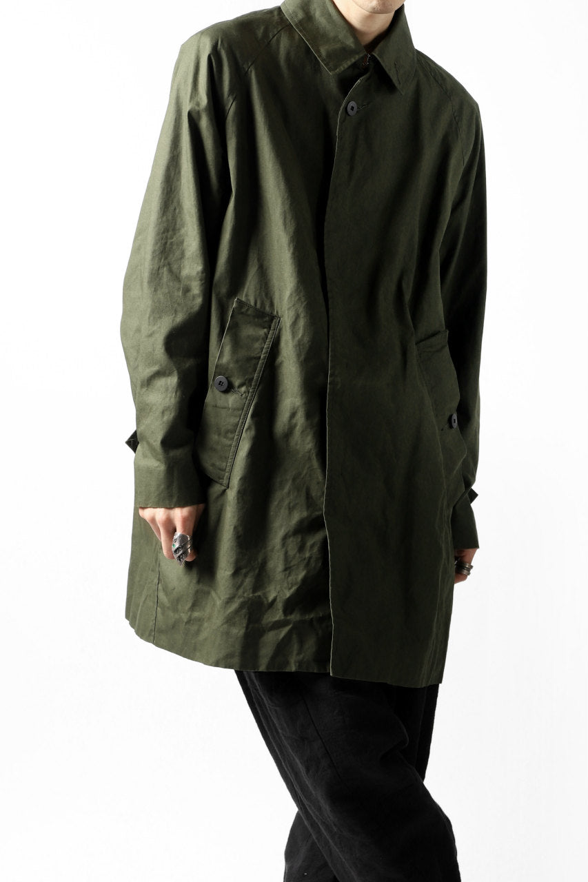 Load image into Gallery viewer, KLASICA BURRY MAC COAT / PARAFFINED COTTON (OLIVE)