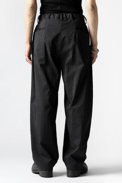 Load image into Gallery viewer, COLINA W-TUCK PANTS / WASHABLE WOOL TROPICAL (STRIPE)