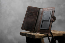 Load image into Gallery viewer, ISAMU KATAYAMA BACKLASH SMART PHONE CASE/PURSE / ITALY DOUBLE SHOULDER (DARK BROWN)