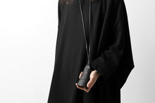 Load image into Gallery viewer, Portaille "Atelier Made" exclusive NECK KEY CASE / PUEBLO by Badalassi Carlo (BLACK)