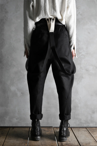 画像をギャラリービューアに読み込む, KLASICA MORROW HIGH RISE 3 TUCKED TAPERED TROUSERS / CHINO CLOTH (BLACK)