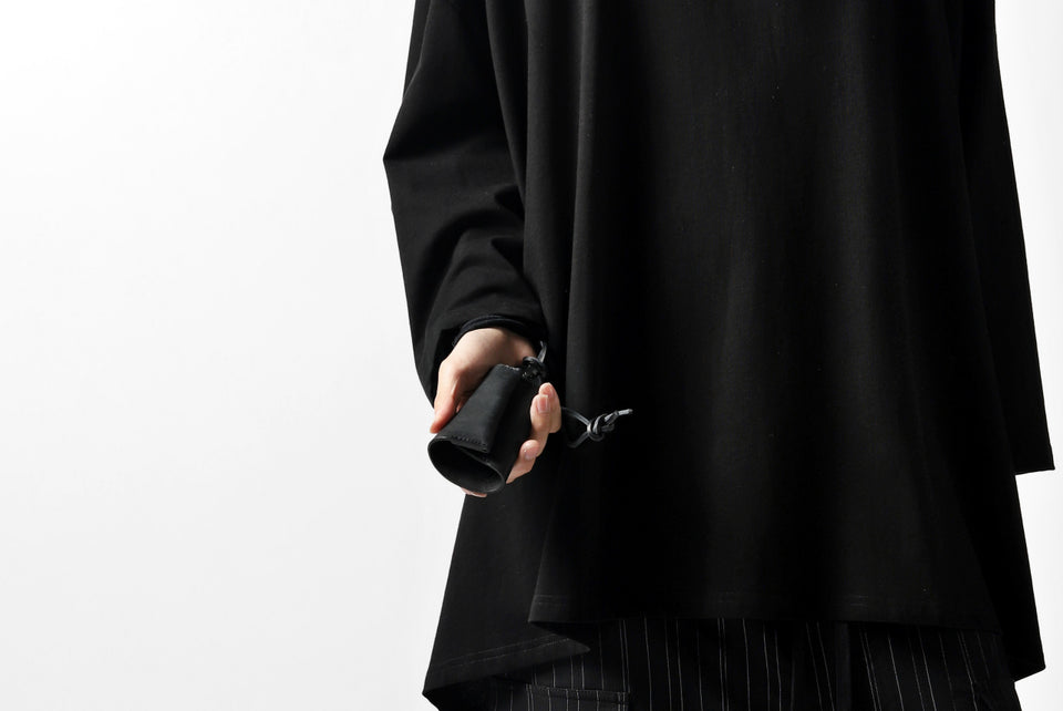 Load image into Gallery viewer, Portaille "Atelier Made" exclusive NECK KEY CASE / PUEBLO by Badalassi Carlo (BLACK)