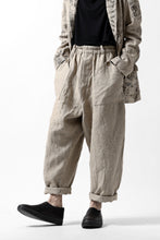 画像をギャラリービューアに読み込む, YUTA MATSUOKA wide tapered pants / safiran linen (ecru)