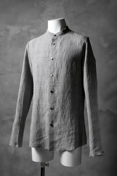 Load image into Gallery viewer, blackcrow band collar linen check shirt / sumi dyed (carbon)
