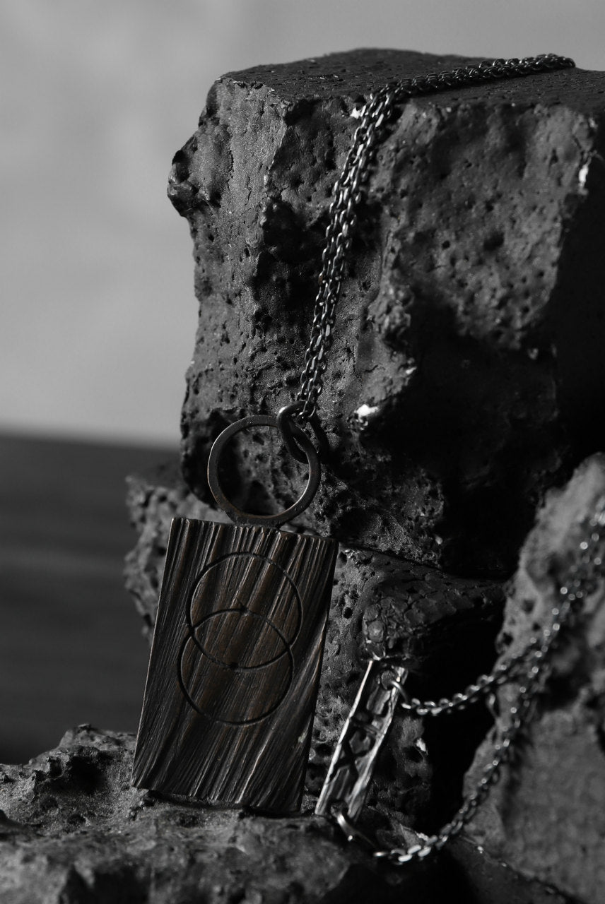 画像をギャラリービューアに読み込む, GASPARD HEX Glyphic Pendant oxidized bronze / 60cm chain