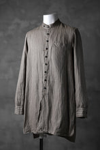 Load image into Gallery viewer, KLASICA STRIPED HERRINGBONE LINEN SHIRT / GARMENT WASHED (BEIGE)