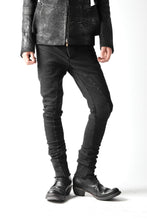 画像をギャラリービューアに読み込む, thomkrom OVERLOCKED BIAS FRONT SKINNY / STRETCH DENIM (BLACK)