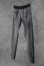 画像をギャラリービューアに読み込む, thomkrom OVERLOCKED LEGGINGS / OILED SPRAY DYE (GREY)