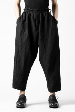 画像をギャラリービューアに読み込む, YUTA MATSUOKA easy darts pants / sofa linen (black)