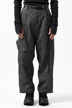 画像をギャラリービューアに読み込む, YUTA MATSUOKA buggy trousers / wool linen herringbone (charcoal grey)
