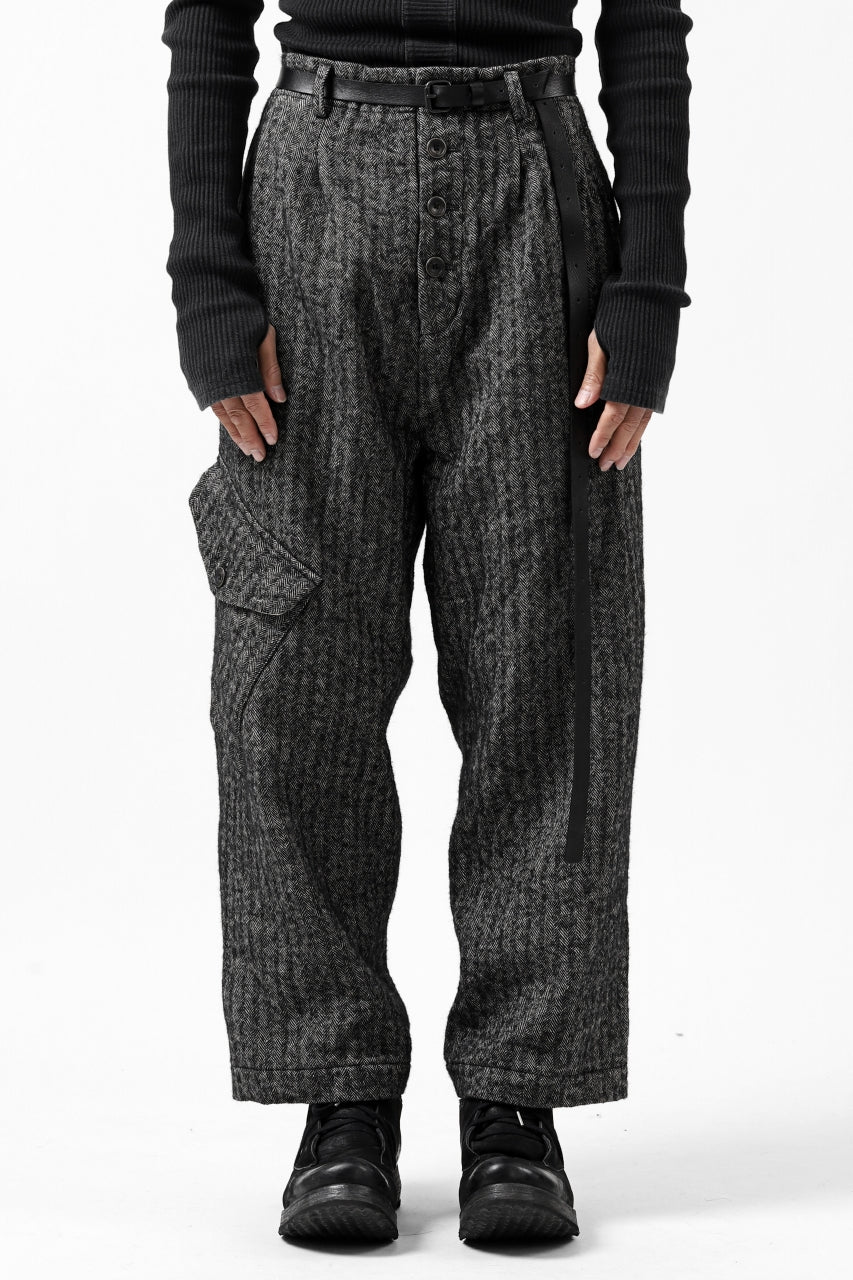 画像をギャラリービューアに読み込む, YUTA MATSUOKA buggy trousers / wool linen herringbone (charcoal grey)