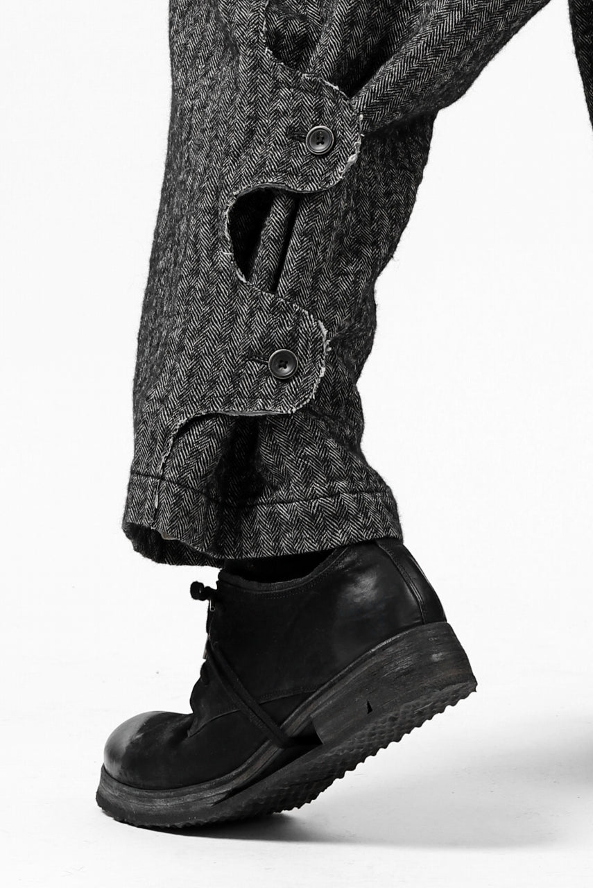 画像をギャラリービューアに読み込む, YUTA MATSUOKA buggy trousers / wool linen herringbone (charcoal grey)