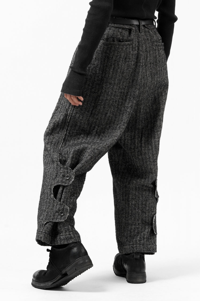 画像をギャラリービューアに読み込む, YUTA MATSUOKA buggy trousers / wool linen herringbone (charcoal grey)