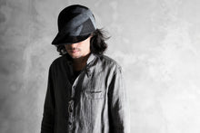 Load image into Gallery viewer, KLASICA STRIPED HERRINGBONE LINEN SHIRT / GARMENT WASHED (NAVY)