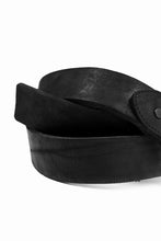 Load image into Gallery viewer, ISAMU KATAYAMA BACKLASH SILVER PLATE BUCKLE BELT / DOUBLE SHOULDER OBJECT DYED (BLACK)