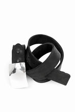 Load image into Gallery viewer, ISAMU KATAYAMA BACKLASH SILVER PLATE BUCKLE BELT / DOUBLE SHOULDER OBJECT DYED (BLACK)