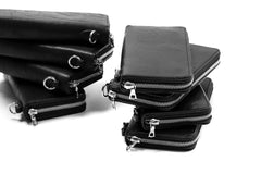 Load image into Gallery viewer, ISAMU KATAYAMA BACKLASH exclusive ROUND FASTNER WALLET / DOUBLE-SHOULDER OBJECT DYED (BLACK)