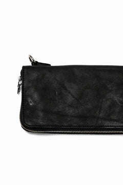 Load image into Gallery viewer, ISAMU KATAYAMA BACKLASH exclusive ROUND FASTNER WALLET / DOUBLE-SHOULDER OBJECT DYED (BLACK)