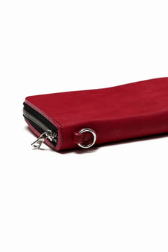 Load image into Gallery viewer, ISAMU KATAYAMA BACKLASH exclusive ROUND FASTNER WALLET / DOUBLE-SHOULDER OBJECT DYED (RED)
