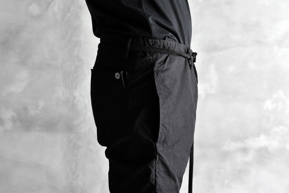 Load image into Gallery viewer, blackcrow high density cotton banana shape trousers (BLACK)