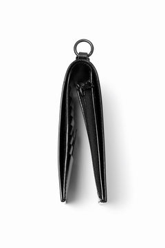 Load image into Gallery viewer, ISAMU KATAYAMA BACKLASH BILLFOLD WALLET / BRIDLE LEATHER (BLACK)