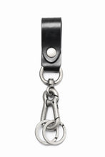 Load image into Gallery viewer, ISAMU KATAYAMA BACKLASH KEY HOLDER / BRIDLE LEATHER (BLACK)