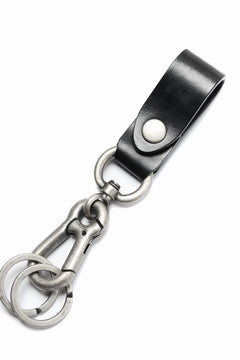 Load image into Gallery viewer, ISAMU KATAYAMA BACKLASH KEY HOLDER / BRIDLE LEATHER (BLACK)