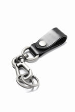 Load image into Gallery viewer, ISAMU KATAYAMA BACKLASH KEY HOLDER / BRIDLE LEATHER (BLACK)