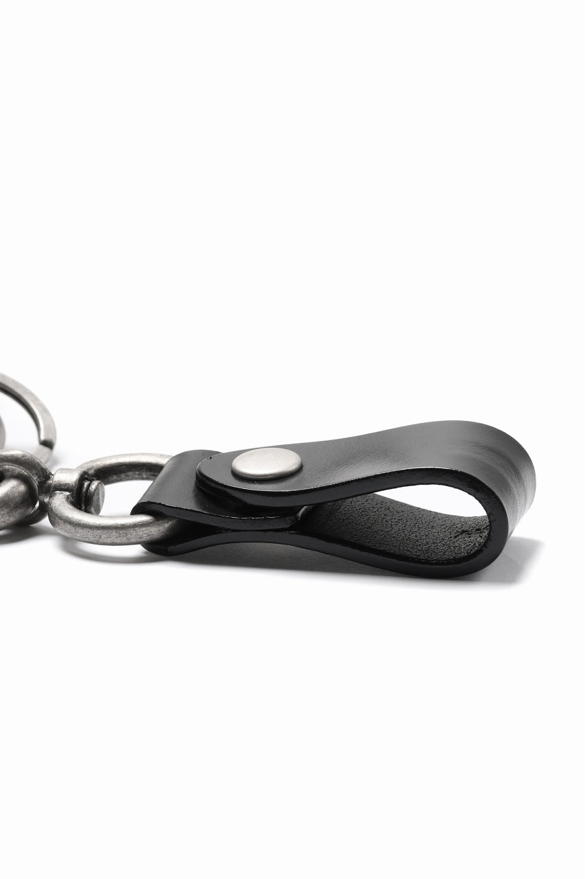 Load image into Gallery viewer, ISAMU KATAYAMA BACKLASH KEY HOLDER / BRIDLE LEATHER (BLACK)