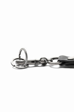 Load image into Gallery viewer, ISAMU KATAYAMA BACKLASH KEY HOLDER / BRIDLE LEATHER (BLACK)