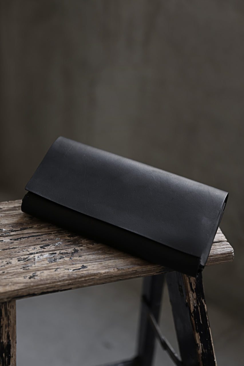Load image into Gallery viewer, ISAMU KATAYAMA BACKLASH LONG FOLD WALLET / GUIDI OILED-CALF (BLACK)