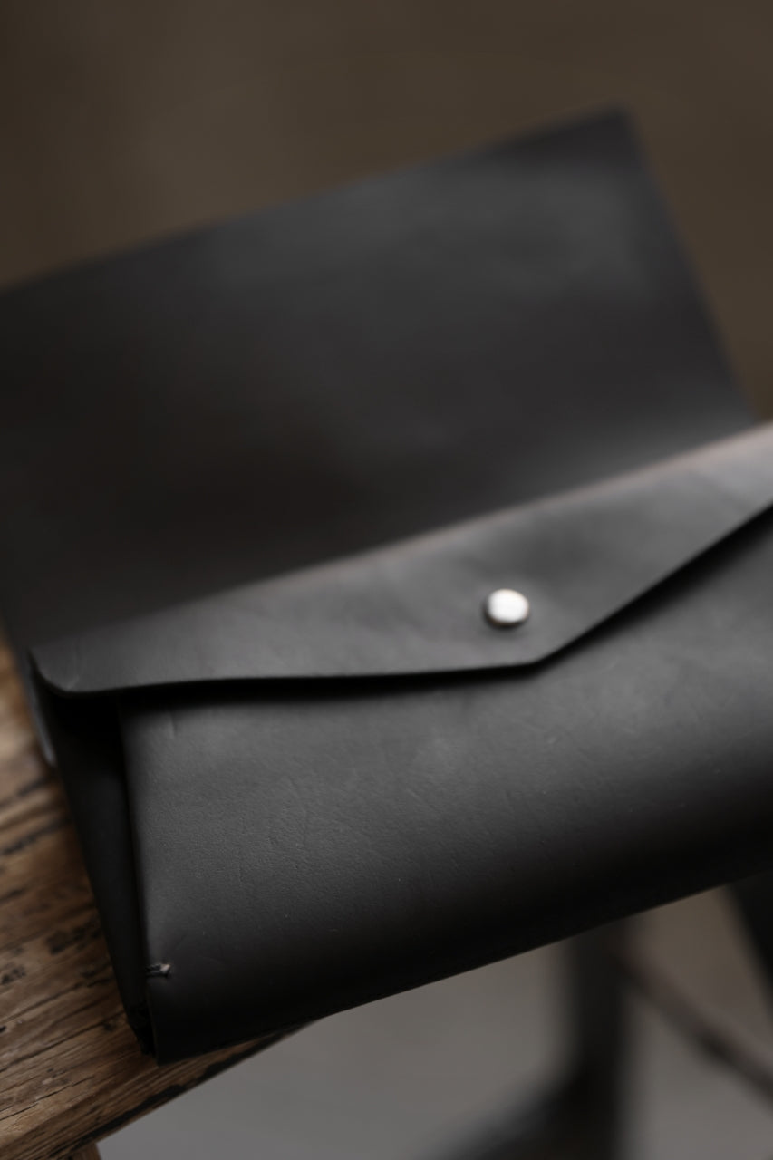 Load image into Gallery viewer, ISAMU KATAYAMA BACKLASH LONG FOLD WALLET / GUIDI OILED-CALF (BLACK)