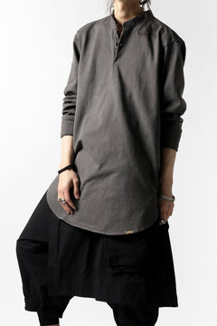 Load image into Gallery viewer, COLINA GRANPA PULL OVER SHIRT / LOG WOOD DYED HEAVY JERSEY (LOG WOOD BLACK)