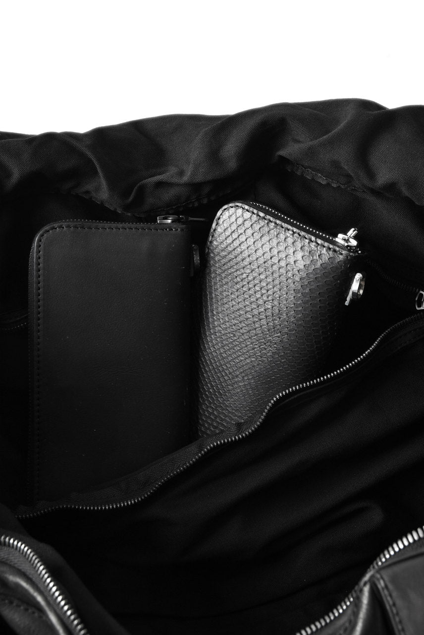 Load image into Gallery viewer, ISAMU KATAYAMA BACKLASH 3WAY FORMED BAG / Italy Shoulder+JP-Tanned Steer