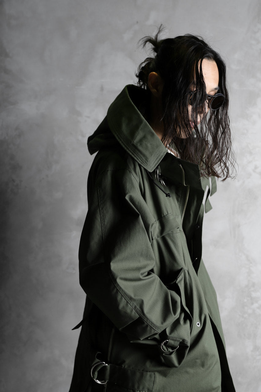 Load image into Gallery viewer, KLASICA WATER FALL MODS COAT / Ventile® UK L24 (OLIVE)