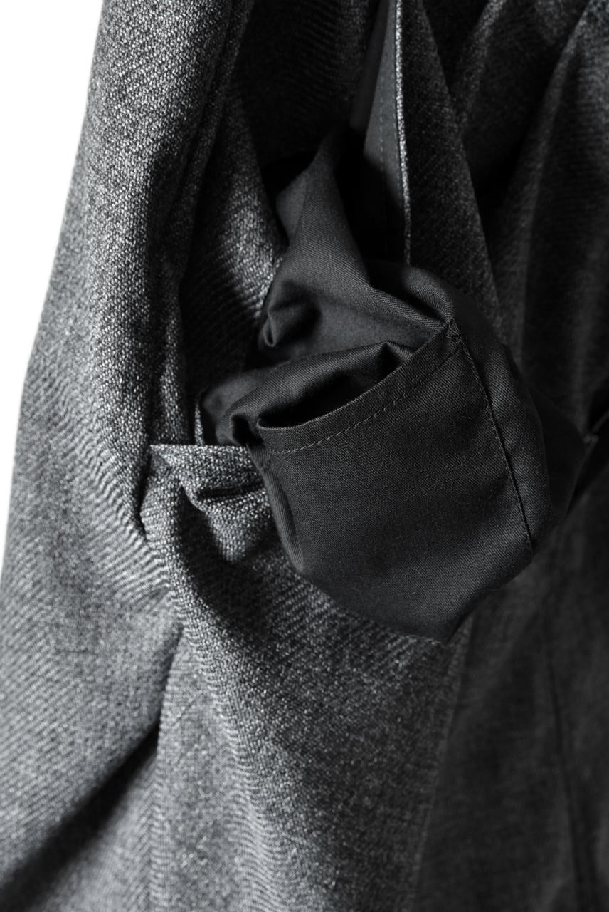 画像をギャラリービューアに読み込む, N/07 "MAUSK Detail" Three Dimensional Wide Tuck / Dart Cropped Pants #2 (GREY)
