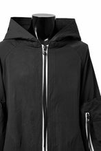 画像をギャラリービューアに読み込む, A.F ARTEFACT exclusive BIG POCKET HOODIE ZIP BLOUSON (BLACK x WHITE)