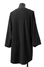 Load image into Gallery viewer, ISAMU KATAYAMA BACKLASH OVER FITTED CUT & SEWN / RANDOM PILE FABRIC (BLACK)