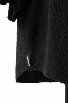 Load image into Gallery viewer, ISAMU KATAYAMA BACKLASH OVER FITTED CUT & SEWN / RANDOM PILE FABRIC (BLACK)