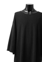 Load image into Gallery viewer, ISAMU KATAYAMA BACKLASH OVER FITTED CUT & SEWN / RANDOM PILE FABRIC (BLACK)