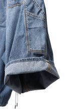 Load image into Gallery viewer, mastermind JAPAN WIDE TAPERED PANTS / 2WAY STRETCH DENIM (INDIGO)