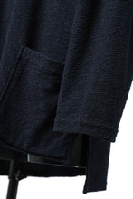 Load image into Gallery viewer, ISAMU KATAYAMA BACKLASH LONG SLEEVE CUT & SEWN / RANDOM PILE FABRIC (NAVY)