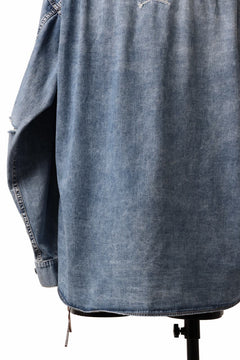 Load image into Gallery viewer, mastermind WORLD LIGHT OZ SELVEDGE DENIM SHIRT / SPECIAL WATER REPELLENT (INDIGO)