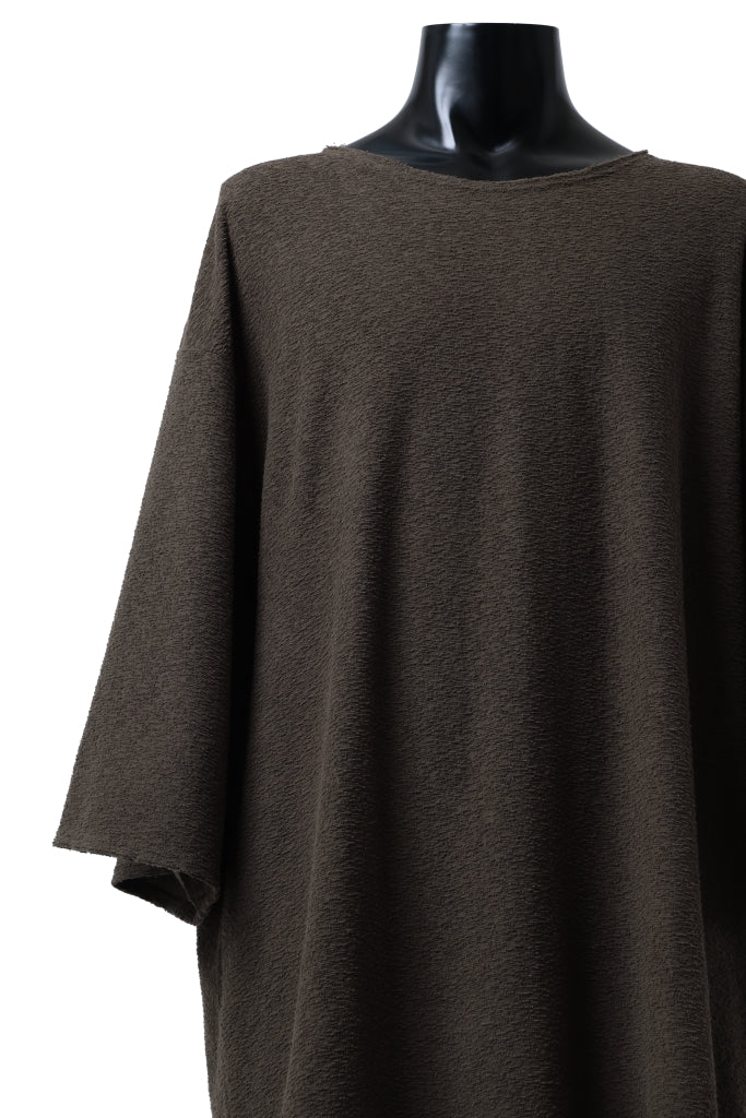 Load image into Gallery viewer, ISAMU KATAYAMA BACKLASH OVER FITTED CUT & SEWN / RANDOM PILE FABRIC (KHAKI)