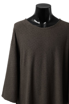 Load image into Gallery viewer, ISAMU KATAYAMA BACKLASH OVER FITTED CUT & SEWN / RANDOM PILE FABRIC (KHAKI)