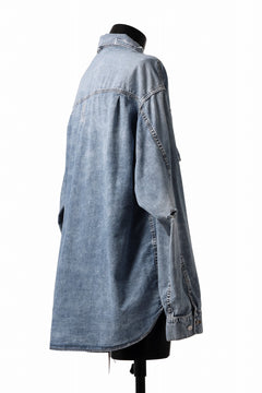 Load image into Gallery viewer, mastermind WORLD LIGHT OZ SELVEDGE DENIM SHIRT / SPECIAL WATER REPELLENT (INDIGO)