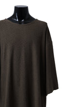 Load image into Gallery viewer, ISAMU KATAYAMA BACKLASH OVER FITTED CUT & SEWN / RANDOM PILE FABRIC (KHAKI)