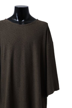 Load image into Gallery viewer, ISAMU KATAYAMA BACKLASH OVER FITTED CUT & SEWN / RANDOM PILE FABRIC (KHAKI)