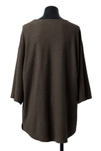 Load image into Gallery viewer, ISAMU KATAYAMA BACKLASH OVER FITTED CUT & SEWN / RANDOM PILE FABRIC (KHAKI)